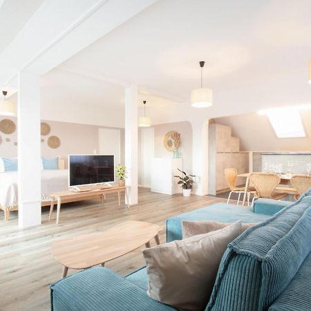 Loewe Apartment Blau Neuhausen Am Rheinfall Buitenkant foto