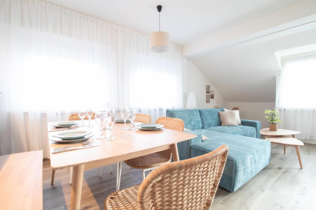 Loewe Apartment Blau Neuhausen Am Rheinfall Buitenkant foto